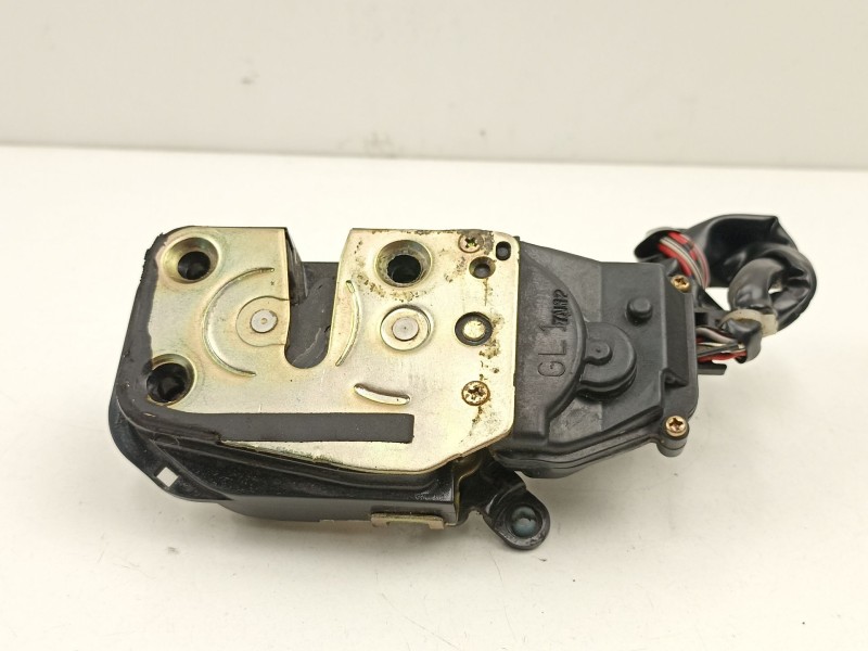 Recambio de cerradura puerta delantera izquierda para mazda 626 v hatchback (gf) 2.0 (gfer) referencia OEM IAM GE6T59310C  