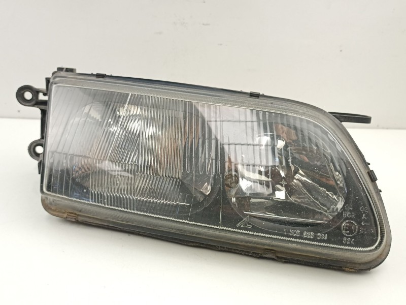 Recambio de faro derecho para mazda 626 v hatchback (gf) 2.0 (gfer) referencia OEM IAM GE4T510K0D 0301158204 