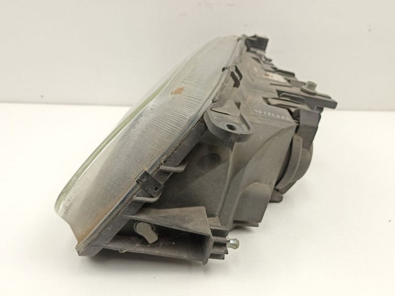 Recambio de faro derecho para mazda 626 v hatchback (gf) 2.0 (gfer) referencia OEM IAM GE4T510K0D 0301158204 