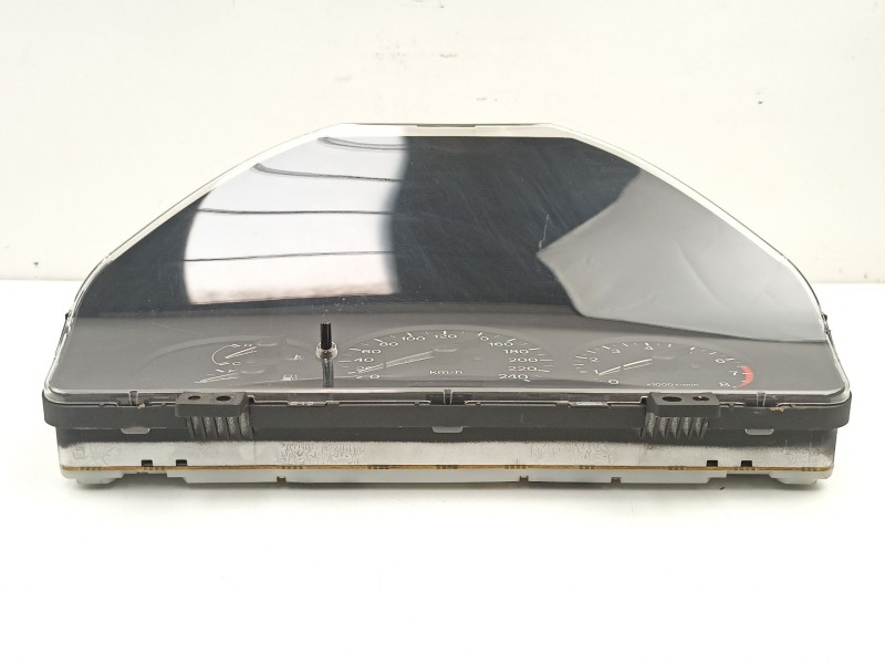 Recambio de cuadro instrumentos para mazda 626 v hatchback (gf) 2.0 (gfer) referencia OEM IAM GE7D55430D  