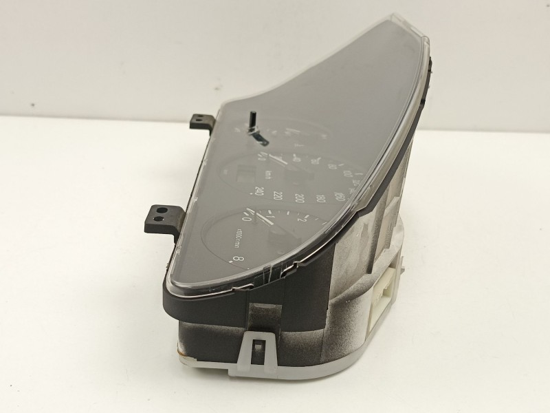 Recambio de cuadro instrumentos para mazda 626 v hatchback (gf) 2.0 (gfer) referencia OEM IAM GE7D55430D  