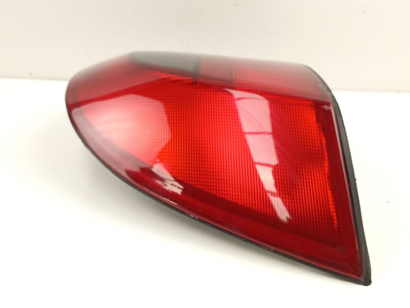 Recambio de piloto trasero izquierdo para opel vectra b (j96) 2.6 i v6 (f19) referencia OEM IAM 9119527  