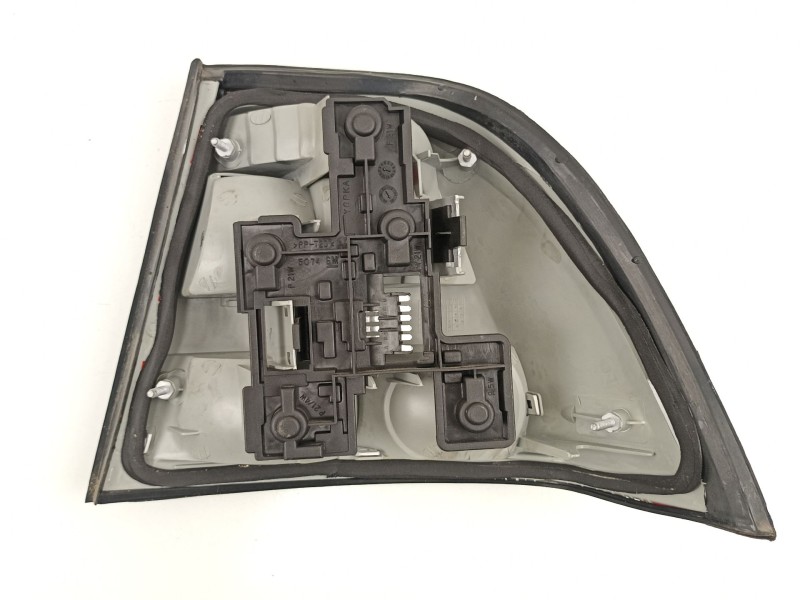 Recambio de piloto trasero izquierdo para opel vectra b (j96) 2.6 i v6 (f19) referencia OEM IAM 9119527  