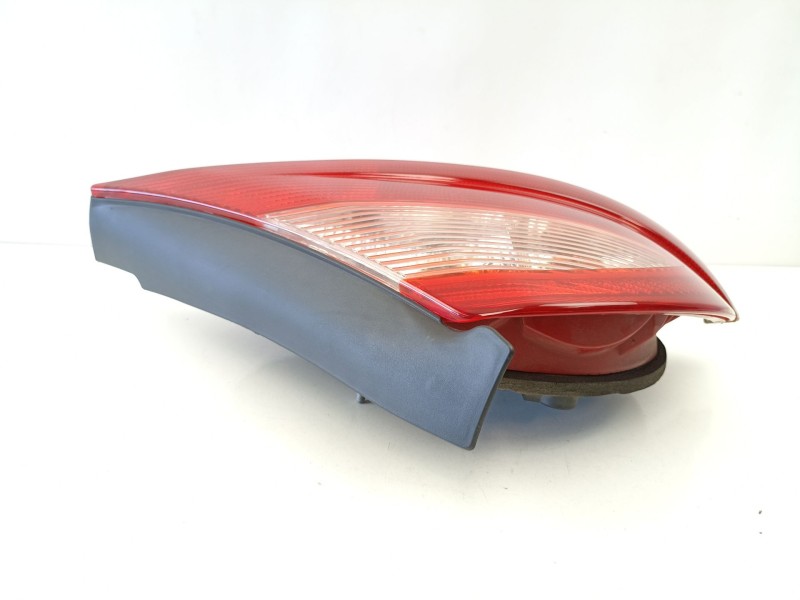 Recambio de piloto trasero izquierdo para lancia y (840_) 1.2 (840aa, 840af1a) referencia OEM IAM 46777340  