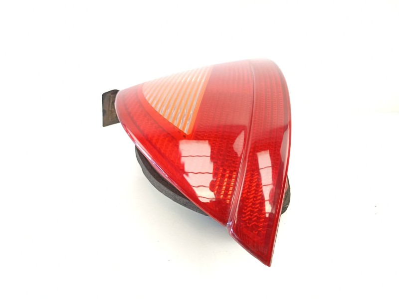 Recambio de piloto trasero izquierdo para lancia y (840_) 1.2 (840aa, 840af1a) referencia OEM IAM 46777340  