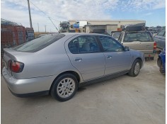 nissan primera hatchback (p11) del año 2000 2