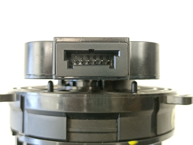 Recambio de anillo airbag para opel astra j (p10) 1.3 cdti (68) referencia OEM IAM 20817720  13579487