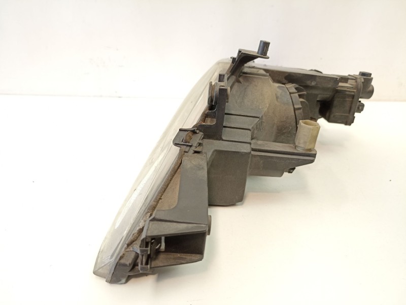 Recambio de faro derecho para lancia y (840_) 1.2 (840aa, 840af1a) referencia OEM IAM 46787682  