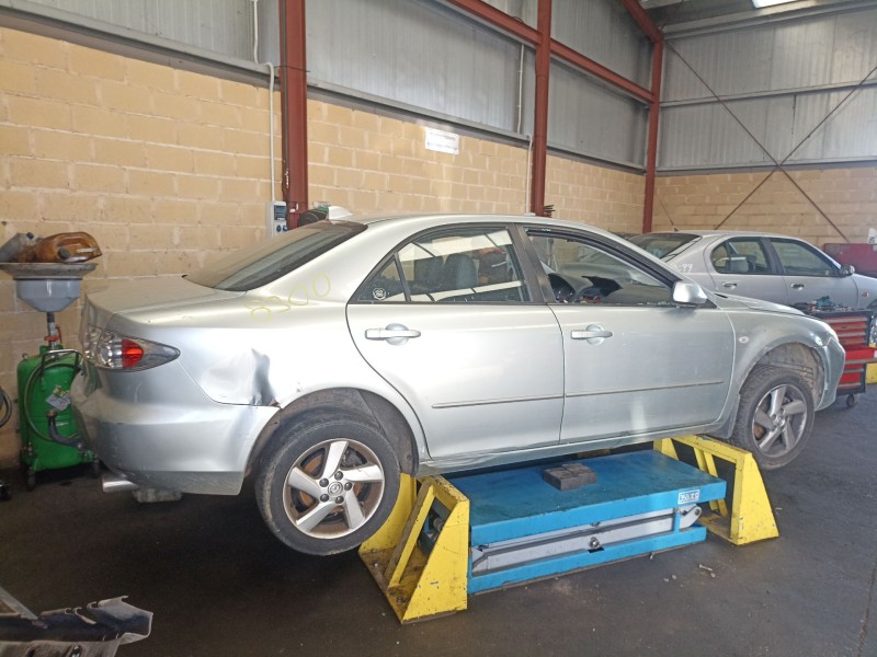 mazda 6 sedán (gg) del año 2002