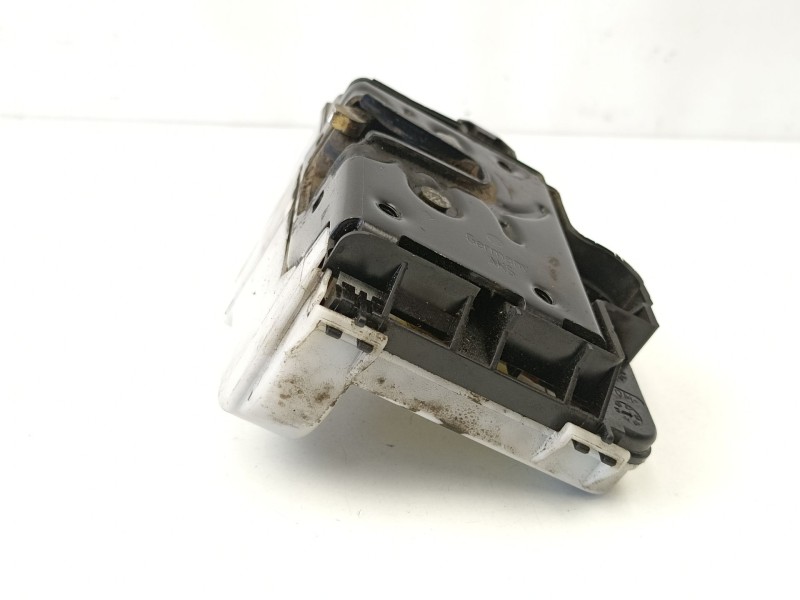 Recambio de cerradura puerta delantera derecha para volkswagen polo iii (6n1) 64 1.9 d referencia OEM IAM 6N1837016D  