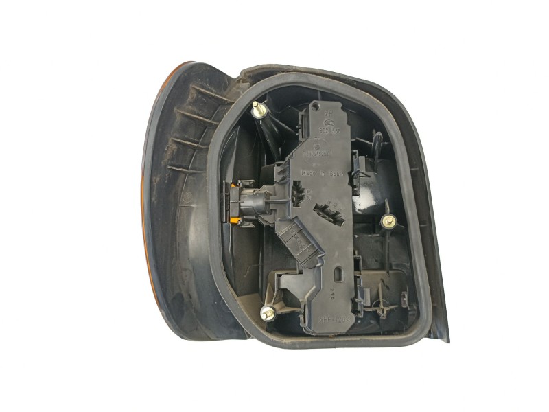 Recambio de piloto trasero derecho para volkswagen polo iii (6n1) 64 1.9 d referencia OEM IAM 6N0945096B  