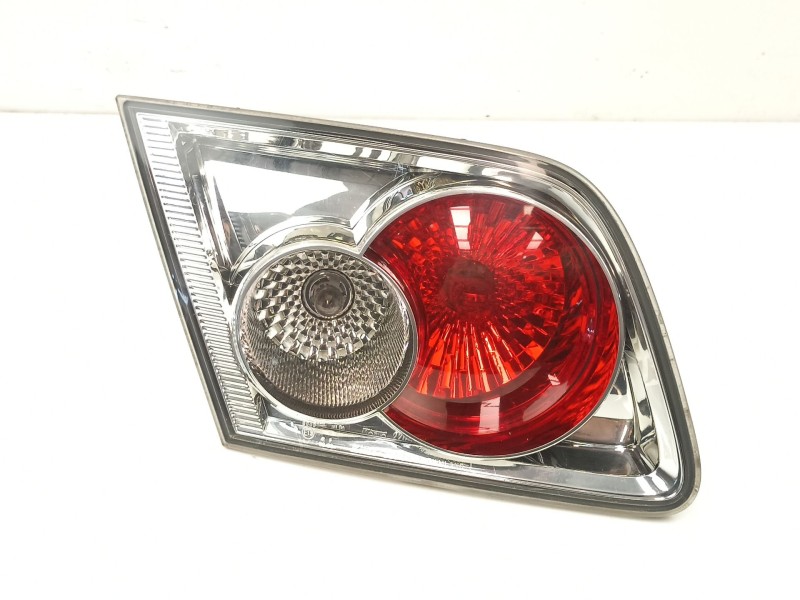 Recambio de piloto porton izquierdo para mazda 6 sedán (gg) 2.0 (ggep) referencia OEM IAM GJ6E513G0D  