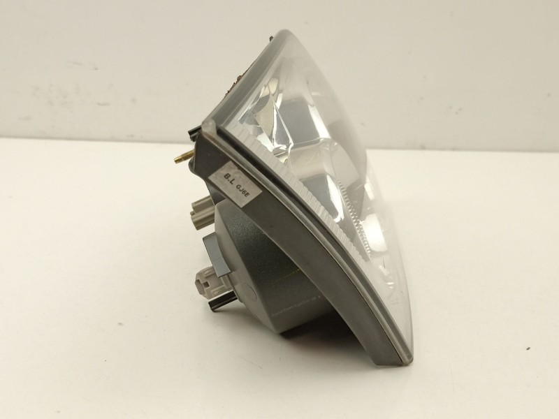 Recambio de piloto porton izquierdo para mazda 6 sedán (gg) 2.0 (ggep) referencia OEM IAM GJ6E513G0D  