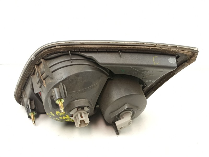 Recambio de piloto porton izquierdo para mazda 6 sedán (gg) 2.0 (ggep) referencia OEM IAM GJ6E513G0D  