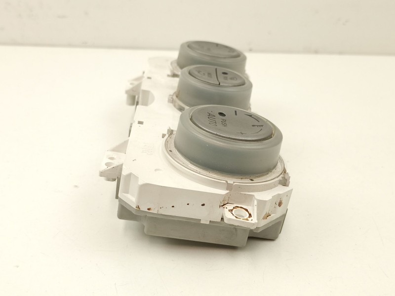 Recambio de mandos calefaccion aire para mazda 6 sedán (gg) 2.0 (ggep) referencia OEM IAM GJ6G61190  