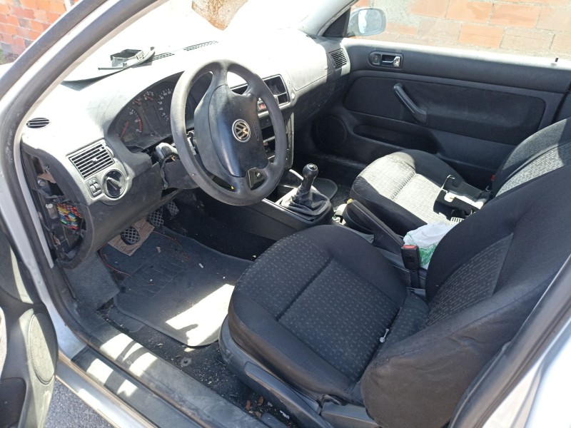 volkswagen golf iv (1j1) del año 2001