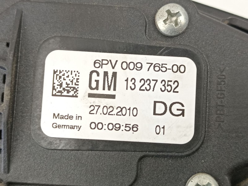 Recambio de potenciometro aceleracion para opel insignia a (g09) 2.0 cdti (68) referencia OEM IAM 13237352 6PV00976500 