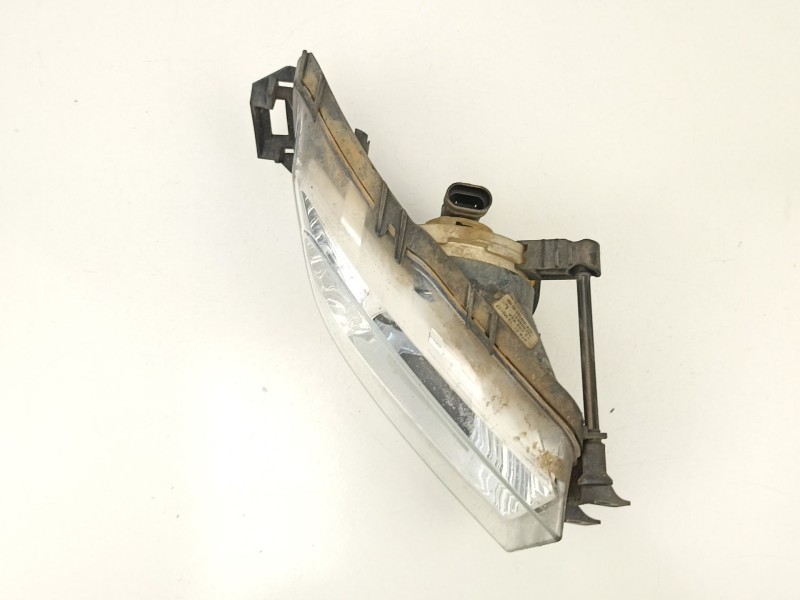 Recambio de antiniebla izquierdo para opel insignia a (g09) 2.0 cdti (68) referencia OEM IAM 13226828  