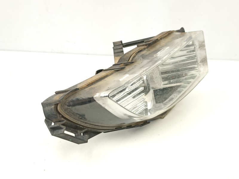 Recambio de antiniebla izquierdo para opel insignia a (g09) 2.0 cdti (68) referencia OEM IAM 13226828  