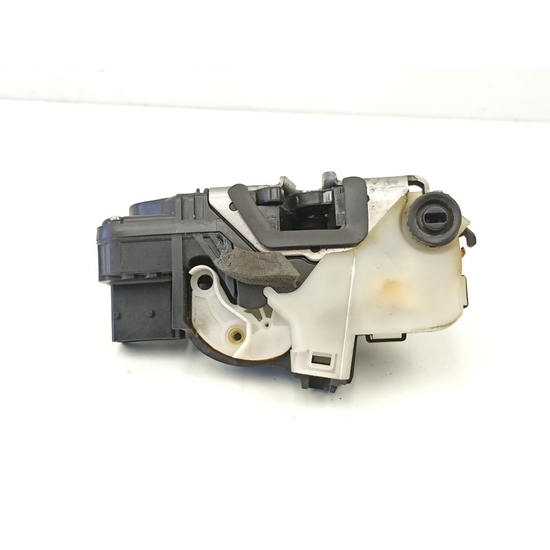 Recambio de cerradura puerta trasera derecha para opel insignia a (g09) 2.0 cdti (68) referencia OEM IAM 13503808  