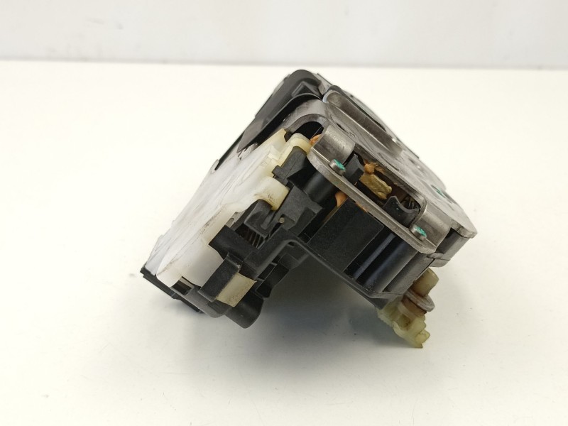 Recambio de cerradura puerta delantera derecha para opel insignia a (g09) 2.0 cdti (68) referencia OEM IAM 13503802  