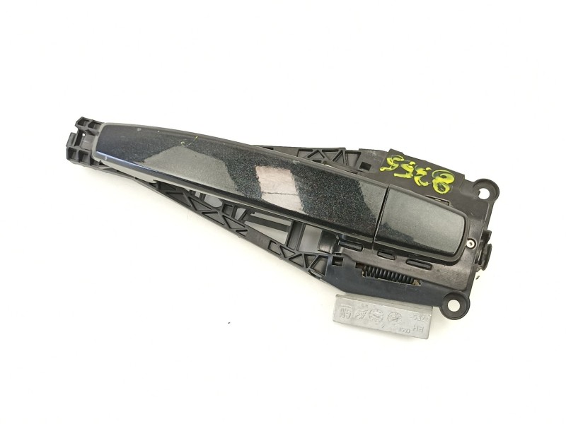 Recambio de manilla delantera derecha para opel insignia a (g09) 2.0 cdti (68) referencia OEM IAM 13308536  