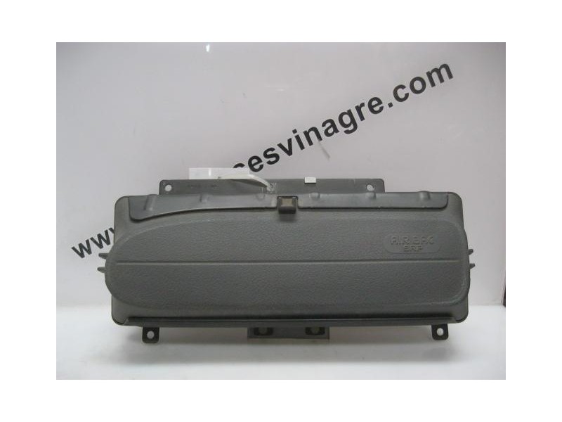 Recambio de airbag copiloto : renault megane : 1.9 dti -5p-f9q a7 (97,92cv) [1999] para renault megane 1.9 dti -5p-f9q a7 refere