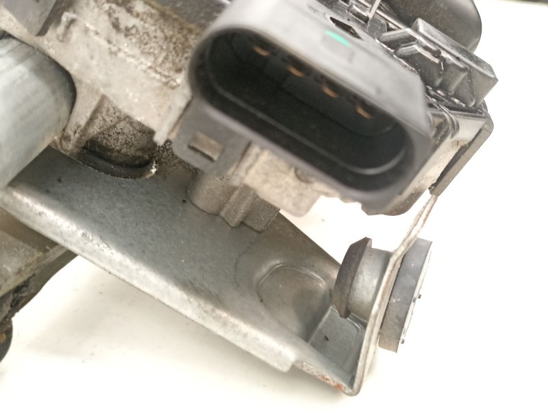 Recambio de motor limpia delantero para mazda 3 1.6 hdi g8da referencia OEM IAM BP4K6737X F00S2S2473 4M5117508AA