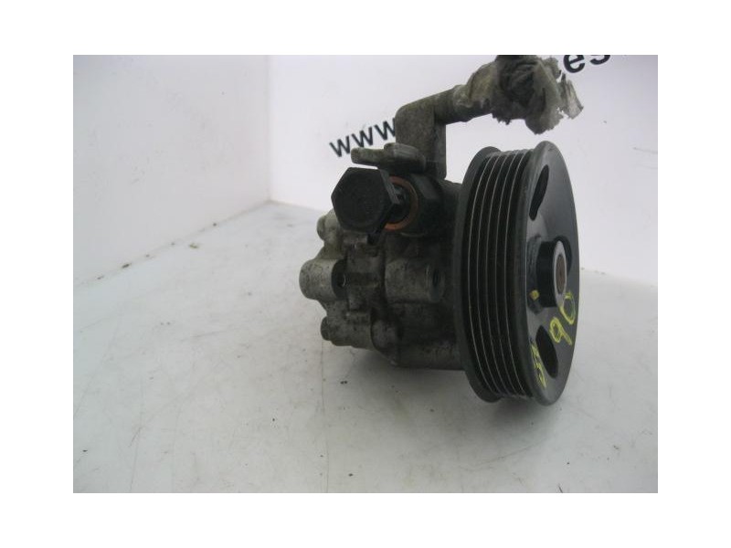 Recambio de bomba dirección : kia cerato : 2.0 td -d4ea (112,2cv) 5p [2005] para kia cerato 2.0 td -d4ea  5p referencia OEM IAM 