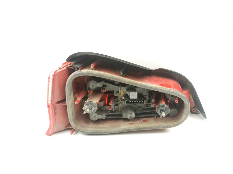 Recambio de piloto trasero derecho para peugeot 106 1.1 g referencia OEM IAM 6351G6  