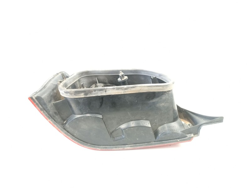 Recambio de piloto trasero derecho para citroën saxo 1.5 d referencia OEM IAM 6351F7  