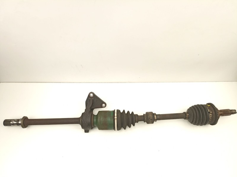 Recambio de transmision delantera izquierda para mazda 6 sedán (gg) 2.0 (ggep) referencia OEM IAM GD362560XA  