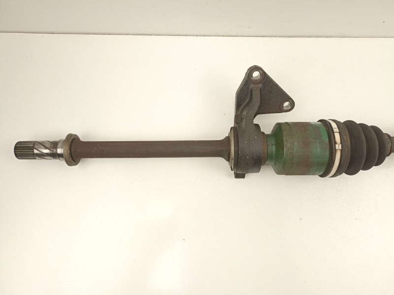 Recambio de transmision delantera izquierda para mazda 6 sedán (gg) 2.0 (ggep) referencia OEM IAM GD362560XA  