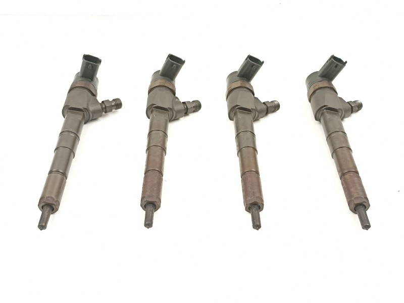 Recambio de inyectores juego para opel insignia a (g09) 2.0 cdti (68) referencia OEM IAM 55566050 0445110327 