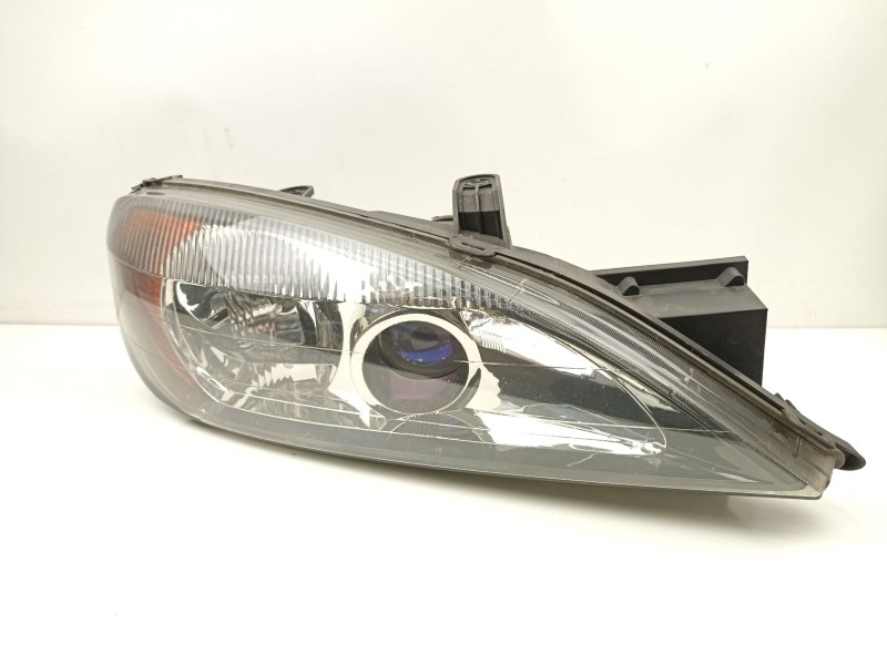 Recambio de faro derecho para nissan primera hatchback (p11) 2.0 td referencia OEM IAM 260109F628  