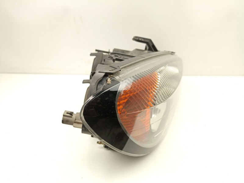 Recambio de faro derecho para nissan primera hatchback (p11) 2.0 td referencia OEM IAM 260109F628  