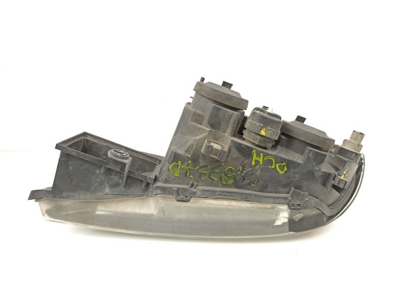 Recambio de faro derecho para nissan primera hatchback (p11) 2.0 td referencia OEM IAM 260109F628  