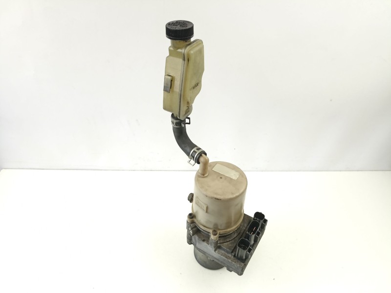 Recambio de bomba direccion electrica para mazda 3 1.6 hdi g8da referencia OEM IAM BP4L32600  