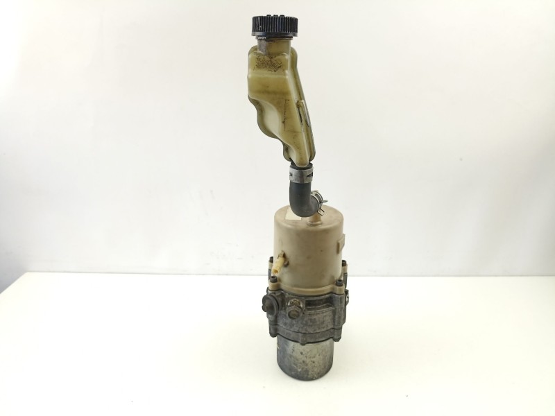 Recambio de bomba direccion electrica para mazda 3 1.6 hdi g8da referencia OEM IAM BP4L32600  