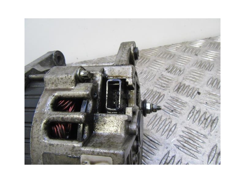 Recambio de alternador : daewoo nexia : 1.5 g [1995] para daewoo nexia 1.5 g referencia OEM IAM 20-183-11N  