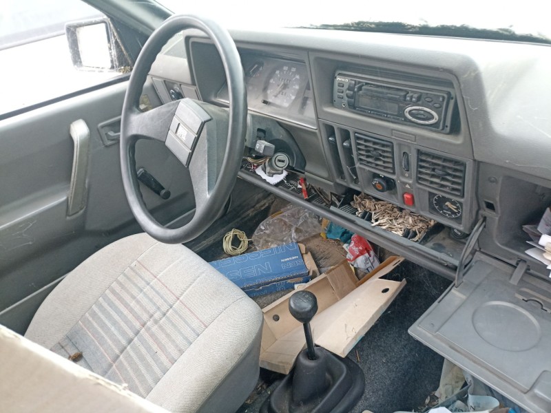 opel corsa a hatchback (s83) del año 1990