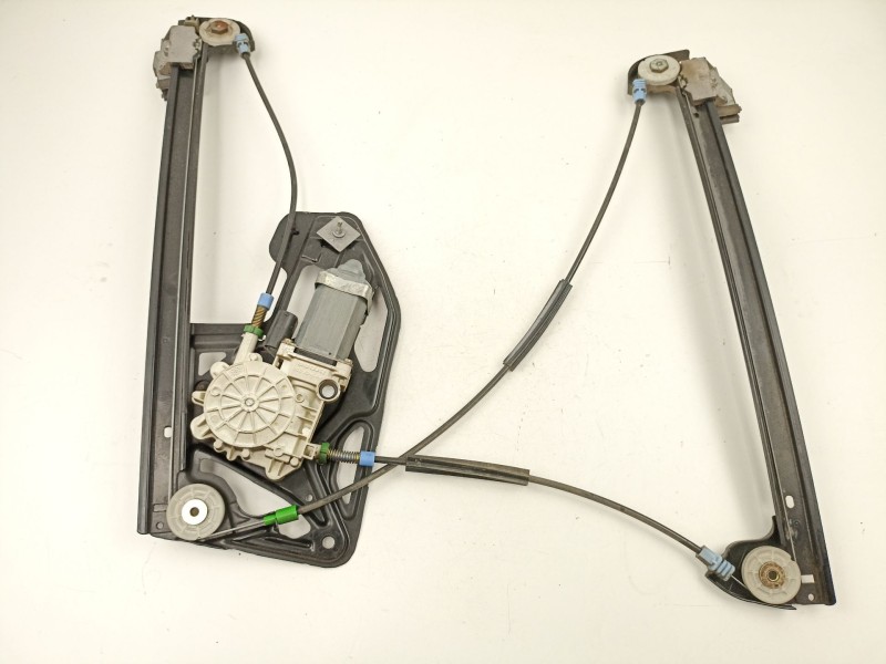 Recambio de elevalunas delantero derecho para bmw 7 (e38) 728 i, il referencia OEM IAM 51338125202  