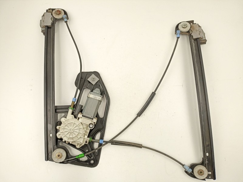 Recambio de elevalunas delantero derecho para bmw 7 (e38) 728 i, il referencia OEM IAM 51338125202  