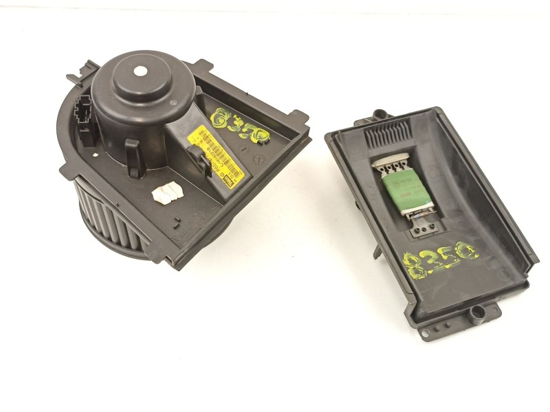 Recambio de motor calefaccion para volkswagen golf iv (1j1) 1.4 16v referencia OEM IAM 1J1819021B  