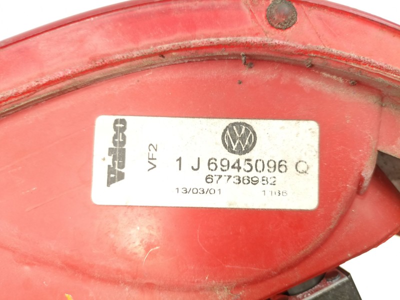 Recambio de piloto trasero derecho para volkswagen golf iv (1j1) 1.4 16v referencia OEM IAM 1J6945096Q  