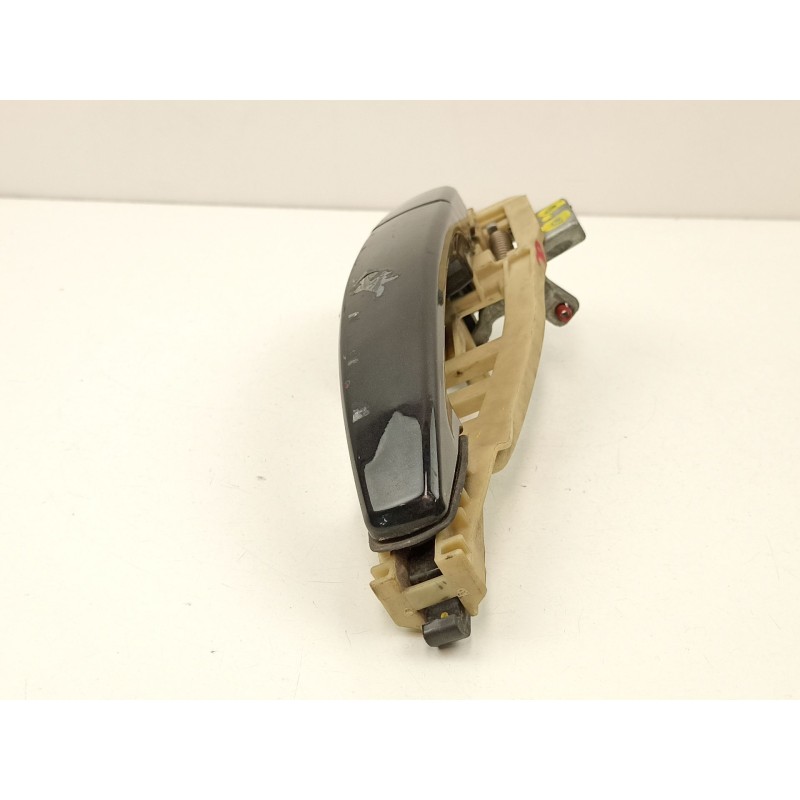 Recambio de manilla delantera derecha para opel vectra c gts (z02) 1.9 cdti (f68) referencia OEM IAM 13106603  