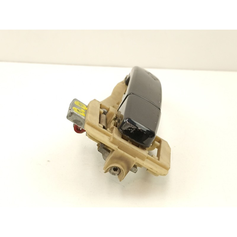 Recambio de manilla delantera derecha para opel vectra c gts (z02) 1.9 cdti (f68) referencia OEM IAM 13106603  