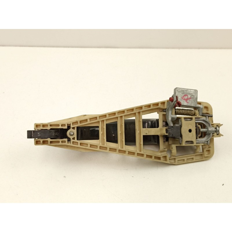 Recambio de manilla delantera derecha para opel vectra c gts (z02) 1.9 cdti (f68) referencia OEM IAM 13106603  