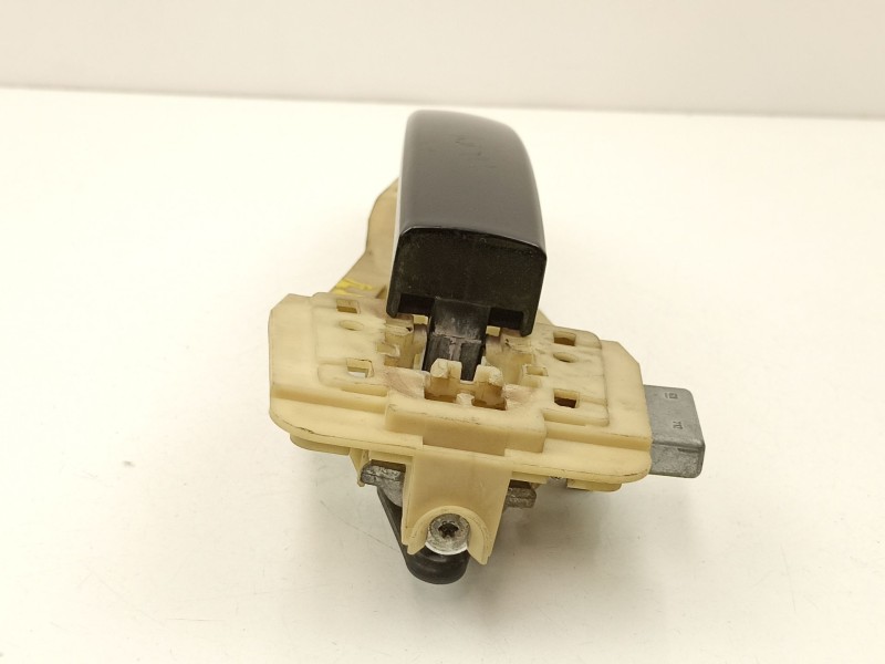 Recambio de manilla delantera izquierda para opel vectra c gts (z02) 1.9 cdti (f68) referencia OEM IAM 13158425  