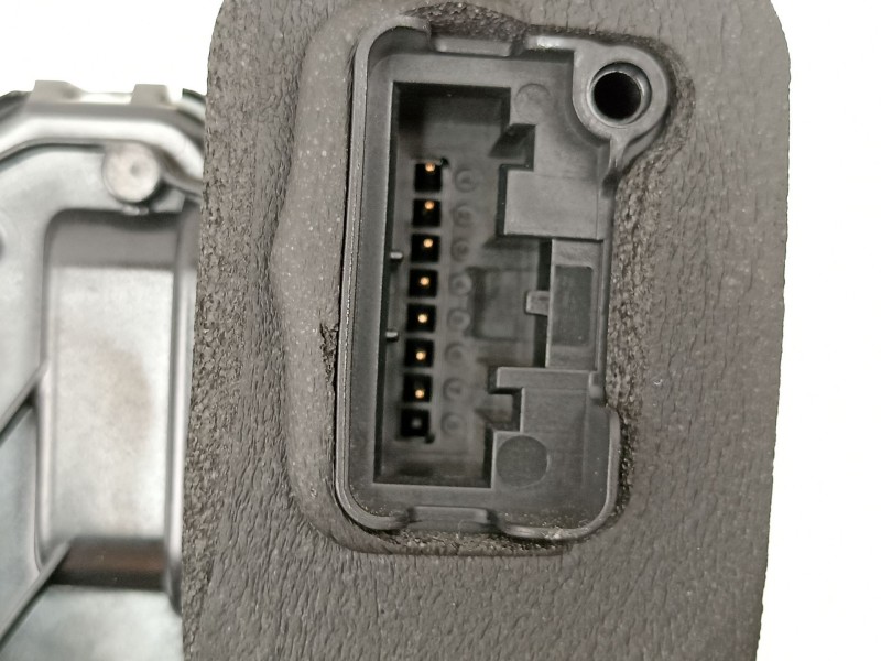 Recambio de cerradura puerta trasera izquierda para volkswagen tiguan (ad1, ax1) 2.0 tdi referencia OEM IAM 5NA839015C  